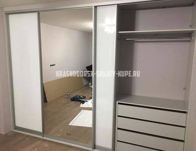 Встроенные шкафы на заказ Красногорск