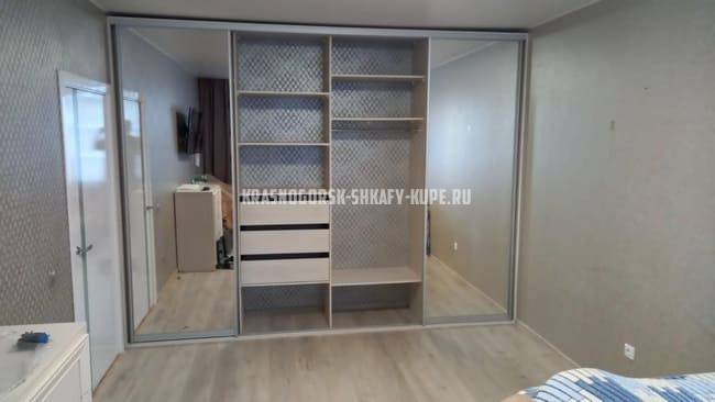 Встроенные шкафы на заказ Красногорск